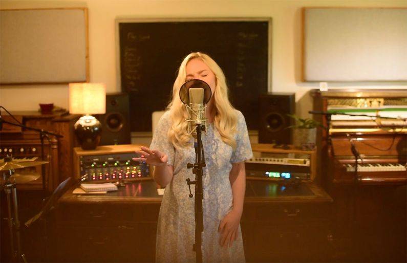 Click to enlarge image jazz-wings-07.jpg