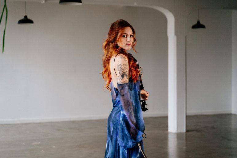 Click to enlarge image scarlet-08.jpg