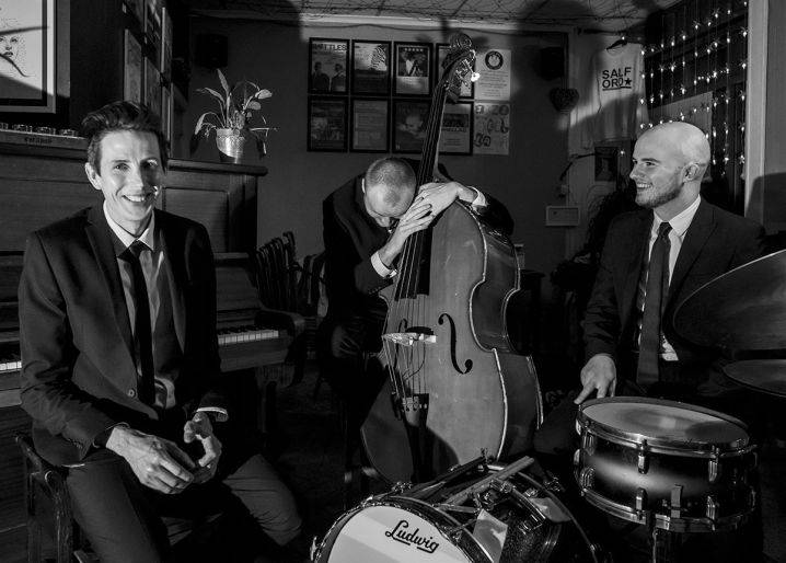 Click to enlarge image 03.jpg