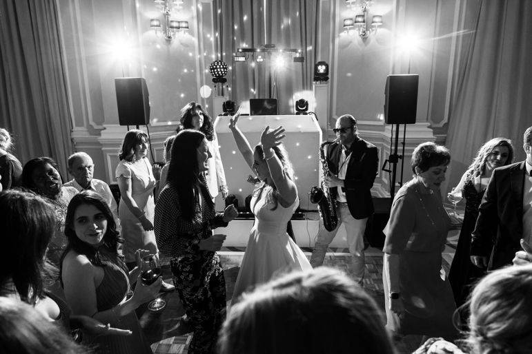 Click to enlarge image jason-sax-06.jpg