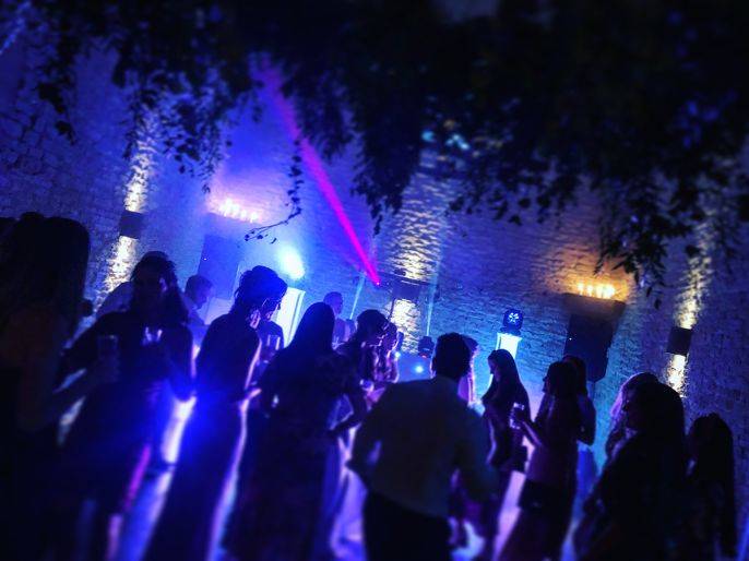 Click to enlarge image jason-sax-07.jpg