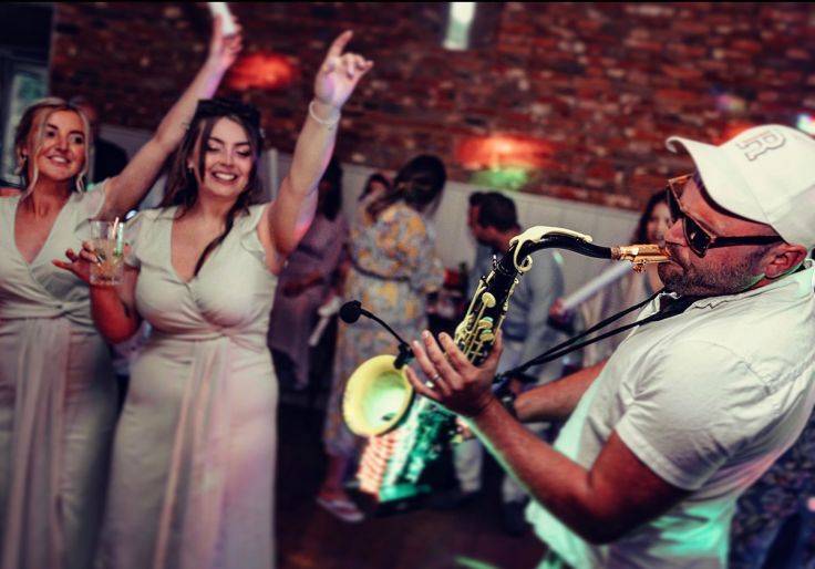 Click to enlarge image jason-sax-08.jpg