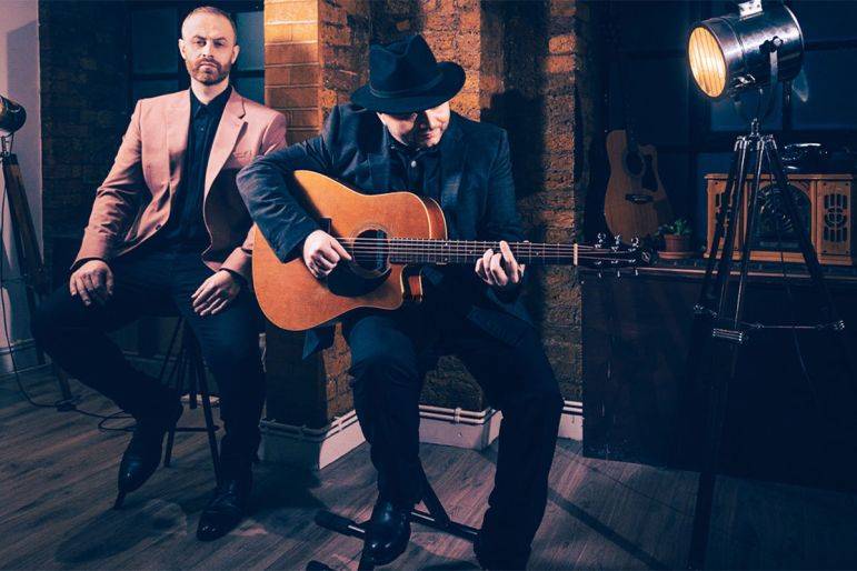 Click to enlarge image one-touch-2.jpg