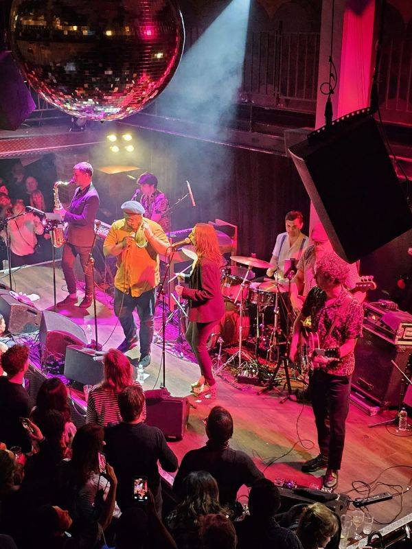 Click to enlarge image soul-traffic-07.jpg