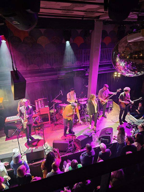 Click to enlarge image soul-traffic-10.jpg