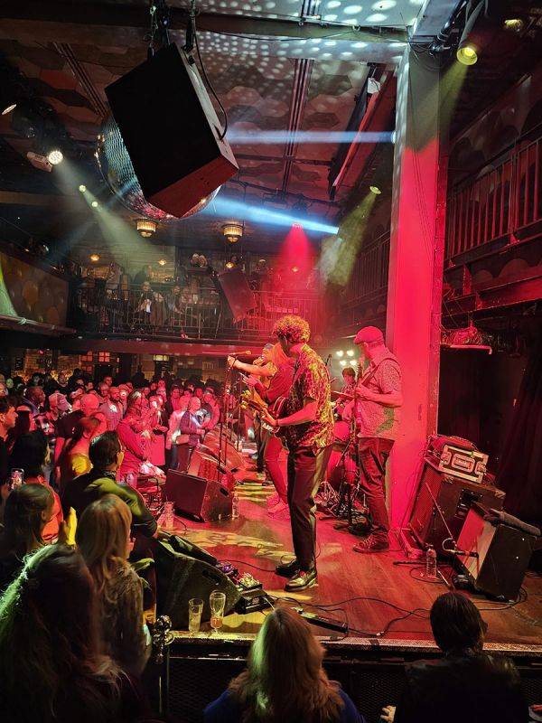 Click to enlarge image soul-traffic-11.jpg