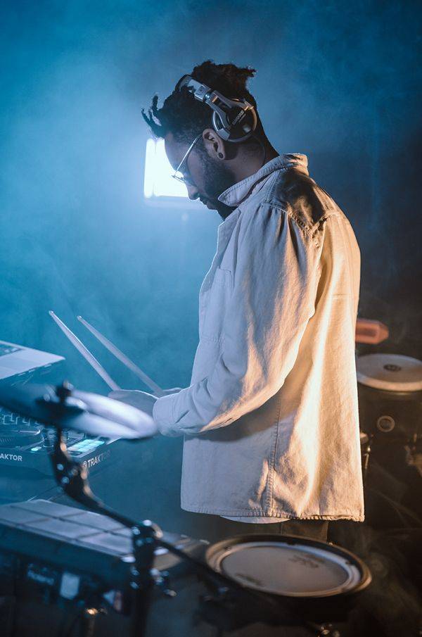 Click to enlarge image stix-07.jpg