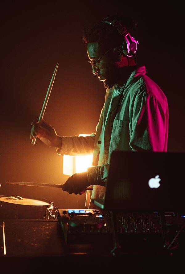 Click to enlarge image stix-09.jpg