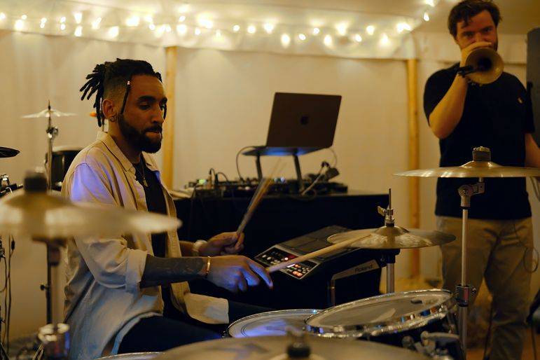 Click to enlarge image stix-15.jpg