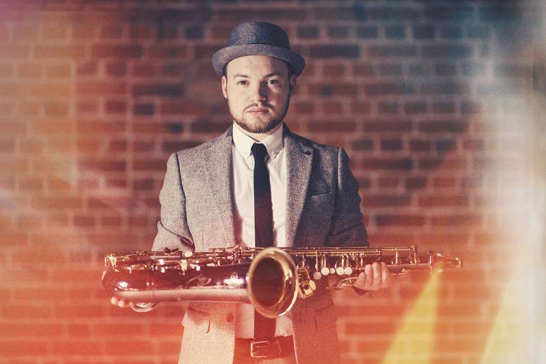 Click to enlarge image benjamin-04.jpg