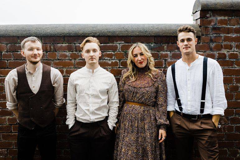 Click to enlarge image indiana-02.jpg