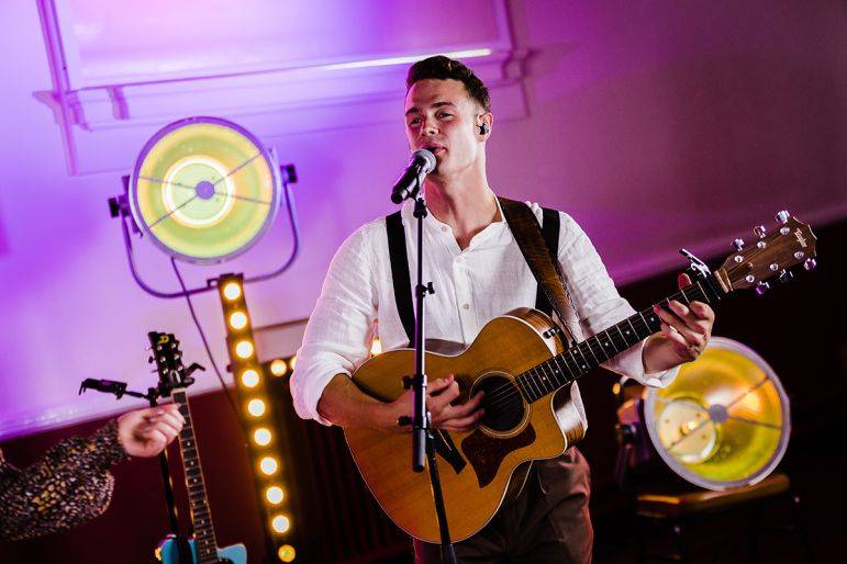 Click to enlarge image indiana-04.jpg