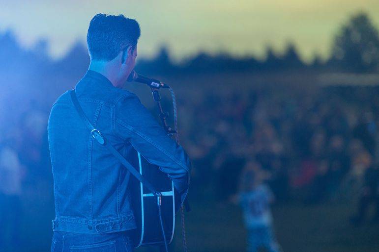 Click to enlarge image rockin-rhythms-03.jpg