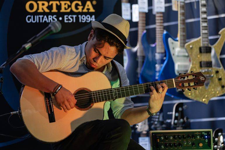 Click to enlarge image brasileiro-05.jpg