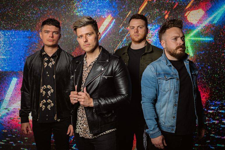 Click to enlarge image 06.jpg