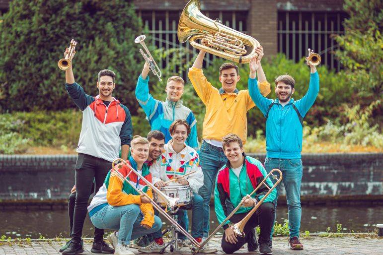 Click to enlarge image the-party-horns-01.jpg