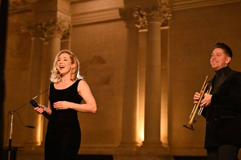 Click to enlarge image parlour-jazz-02.jpg