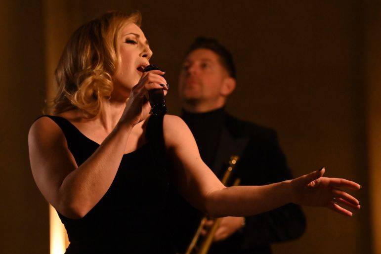 Click to enlarge image parlour-jazz-03.jpg