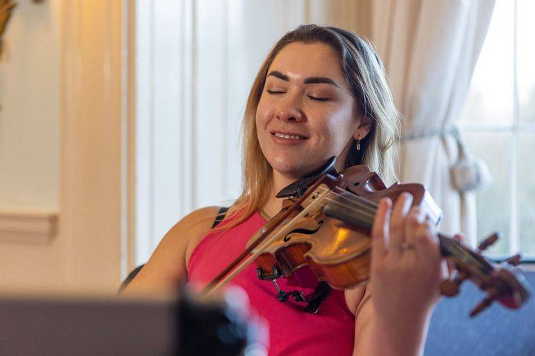 Click to enlarge image cardiff-strings-16.jpg