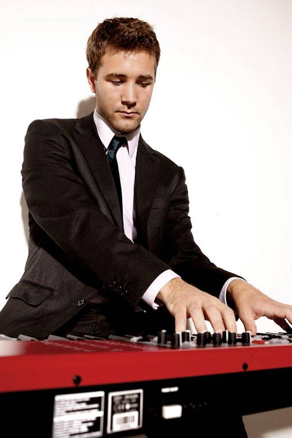 Click to enlarge image 03.jpg