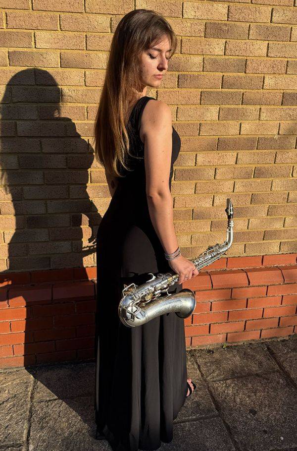 Click to enlarge image luxe-sax-08.jpg