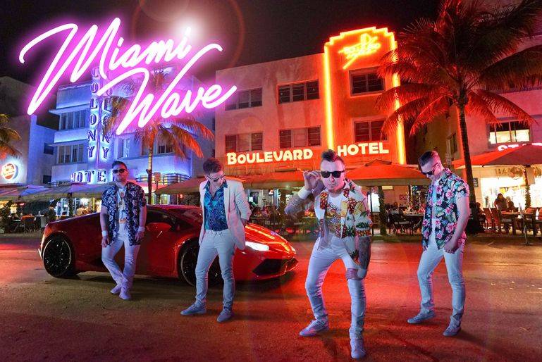 Click to enlarge image 02.jpg