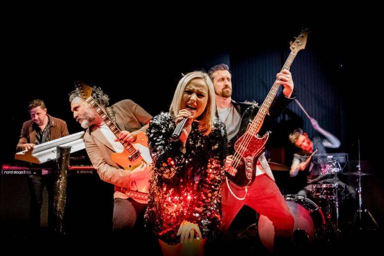 Click to enlarge image weekend-connection-4.jpg