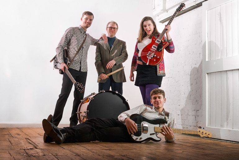 Click to enlarge image outta-sights-08.jpg