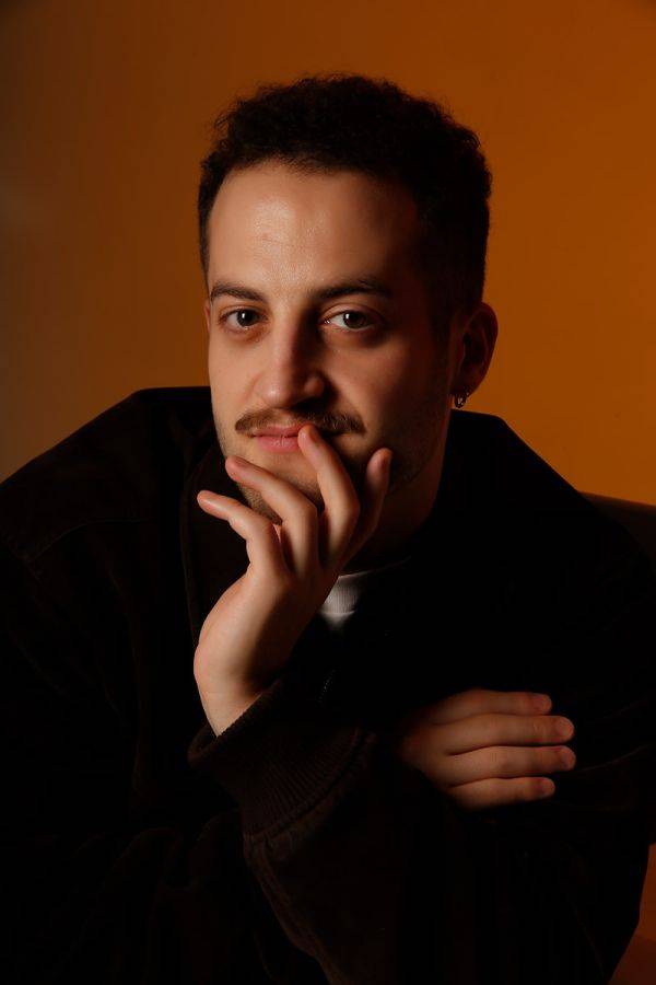 Click to enlarge image eli-03.jpg