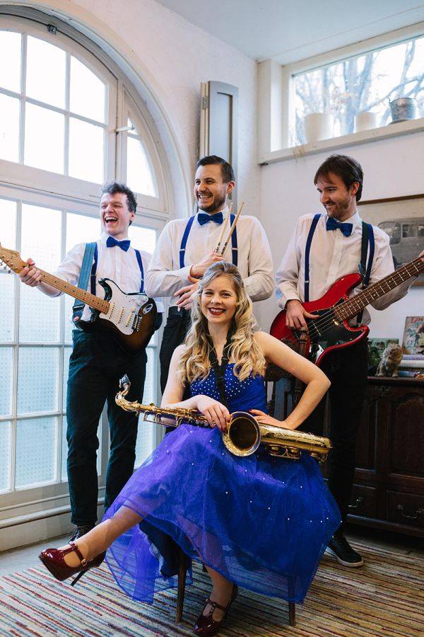 Click to enlarge image honeytops-02.jpg