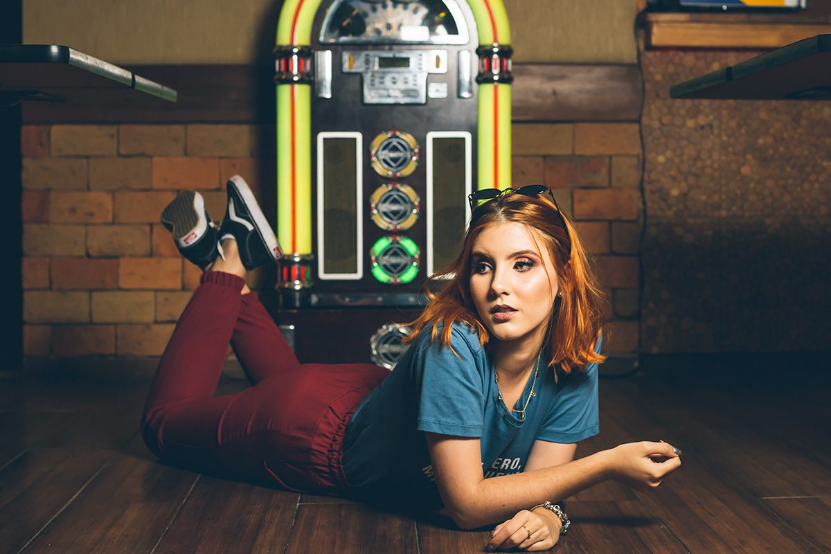girl with jukebox