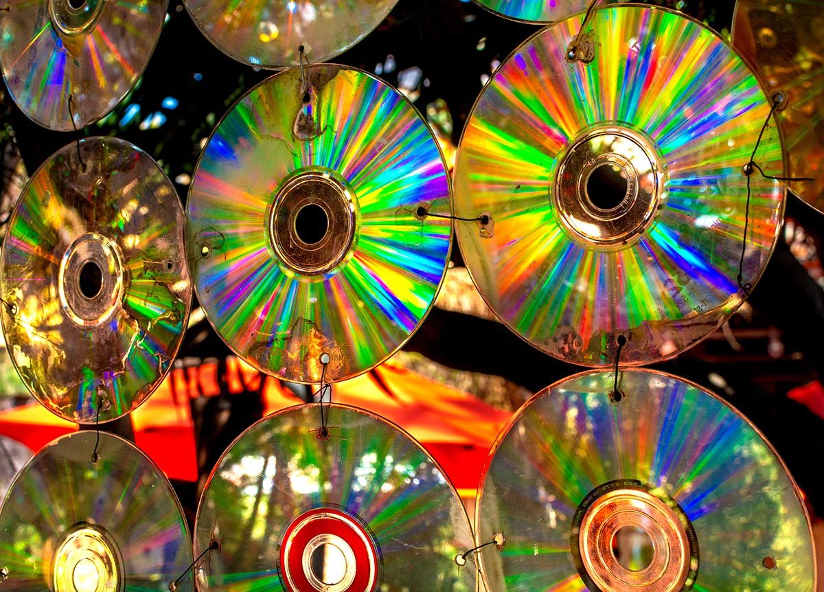 17 Wicked Ideas To Get Your 90s Theme Party Bangin 