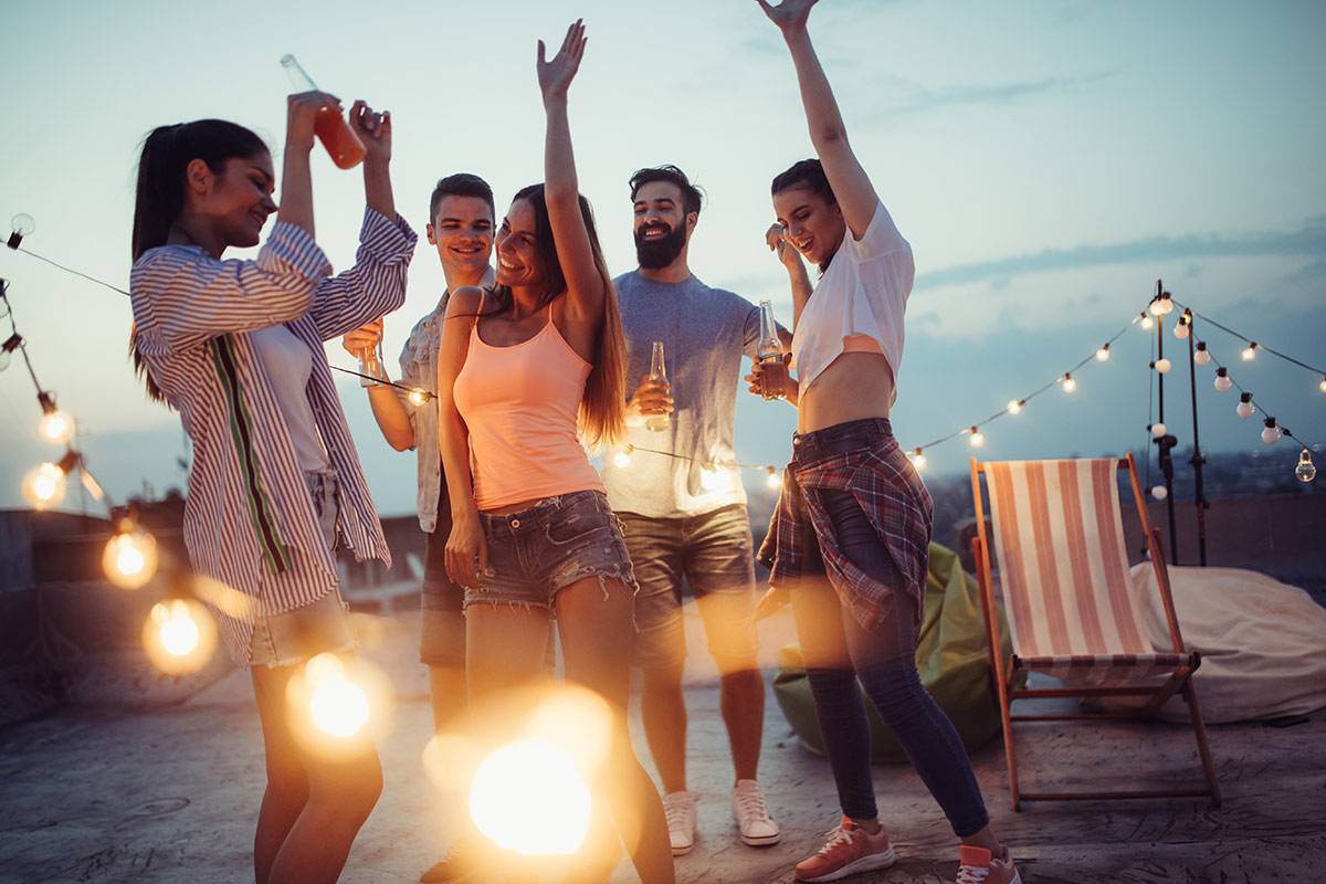 20 Fun and Unforgettable Summer Party Ideas