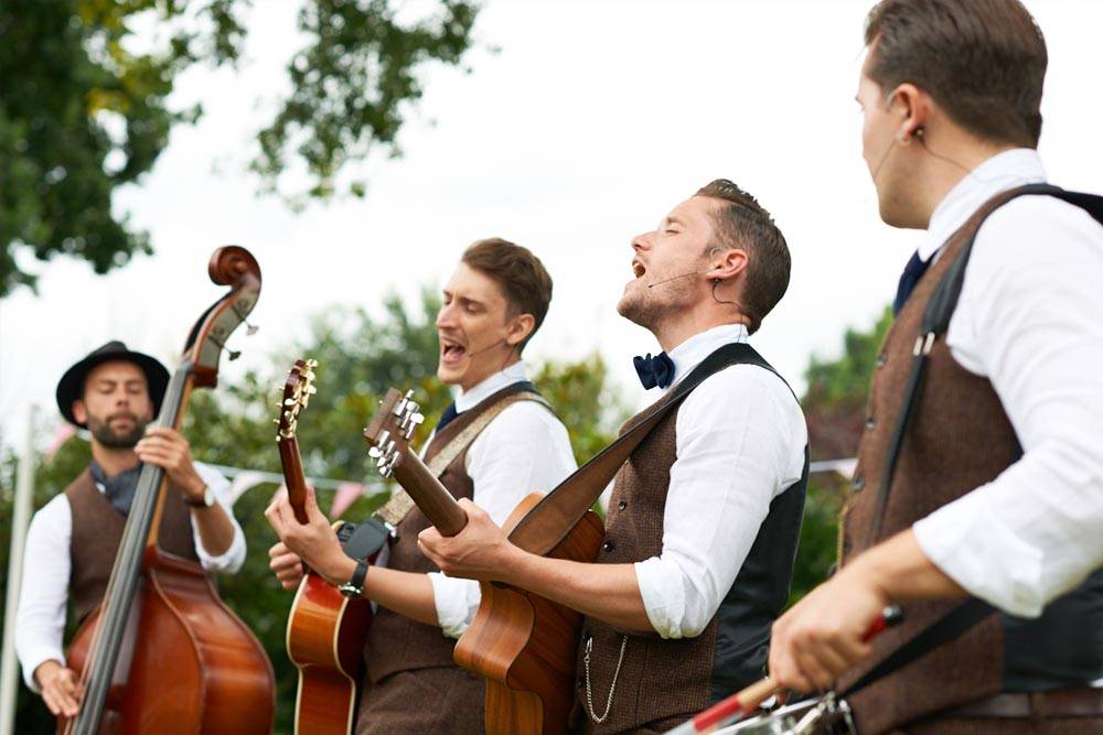 acoustic band hire