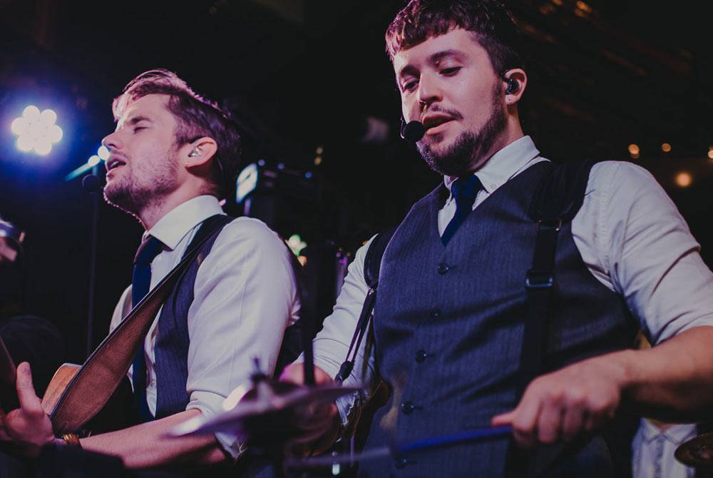 Roaming Acoustic Bands