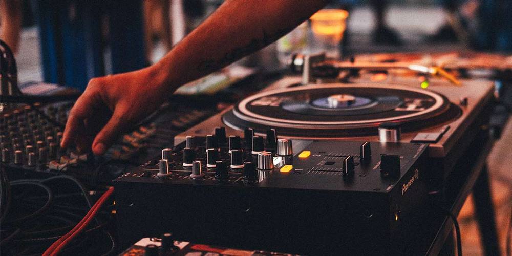 Herefordshire DJs For Hire