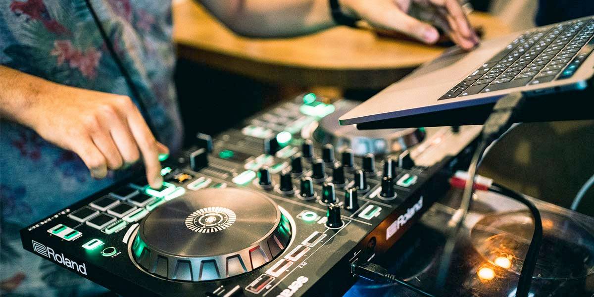 Liverpool DJs For Hire