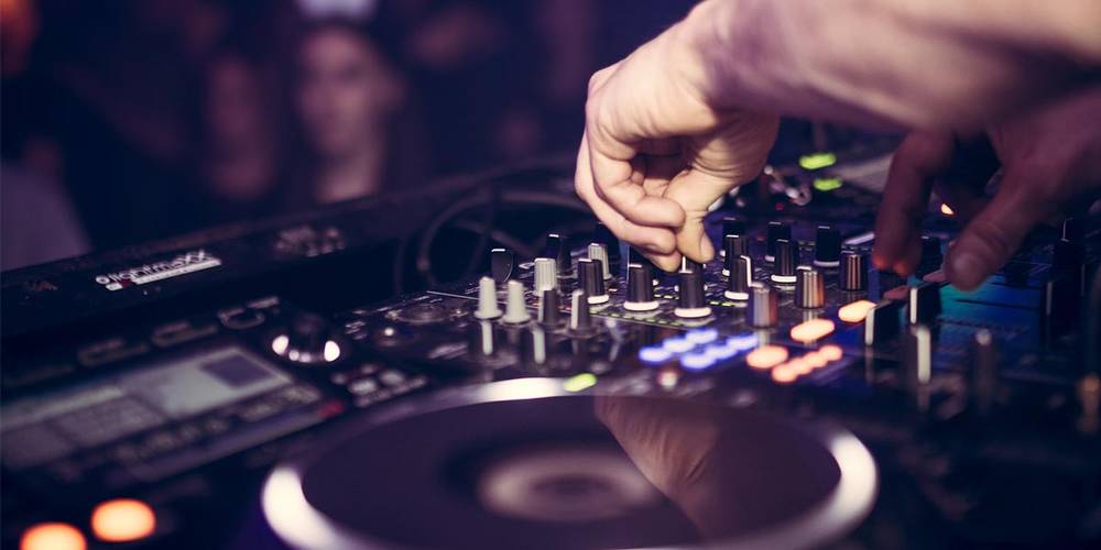 East Sussex DJs For Hire