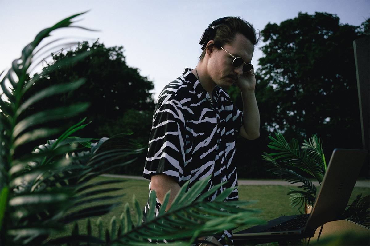 Live Saxophonist &amp; DJ