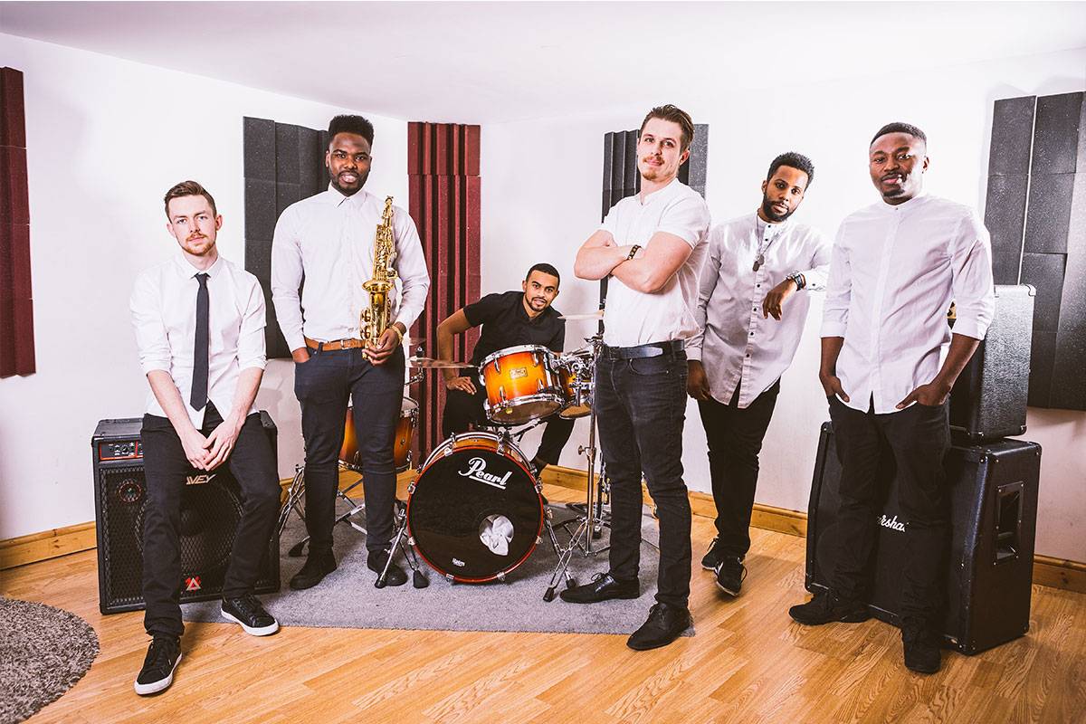 5-piece Pop and Soul Party Band