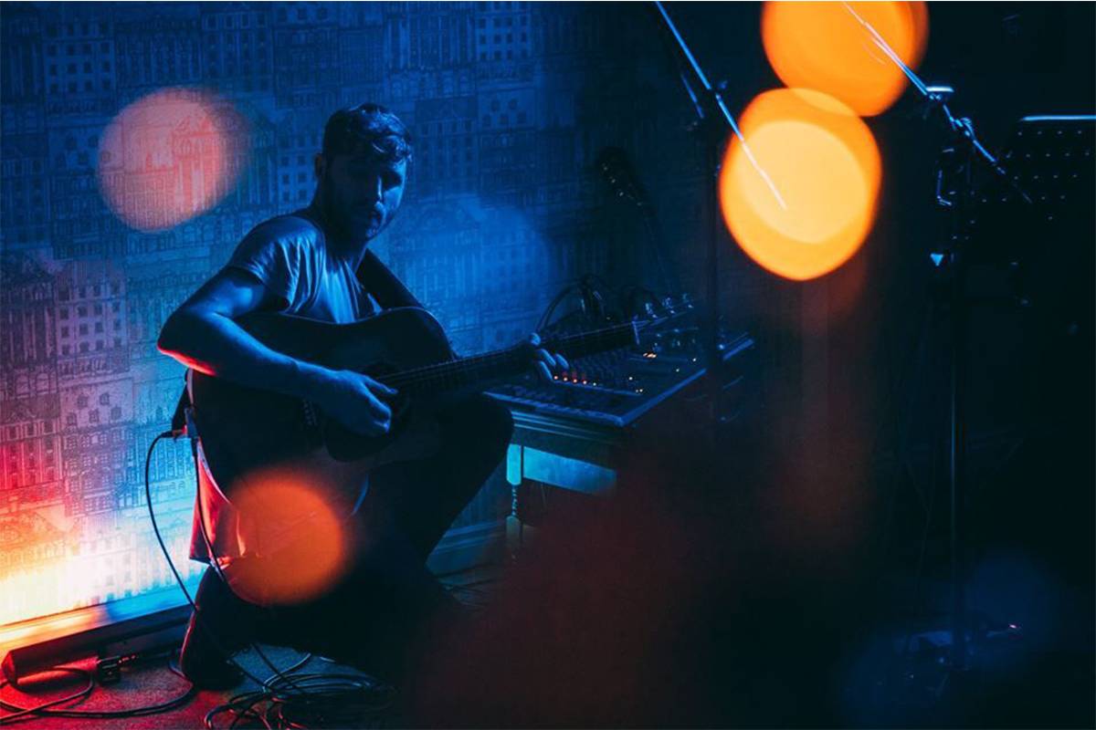 South West Male Singer Guitarist