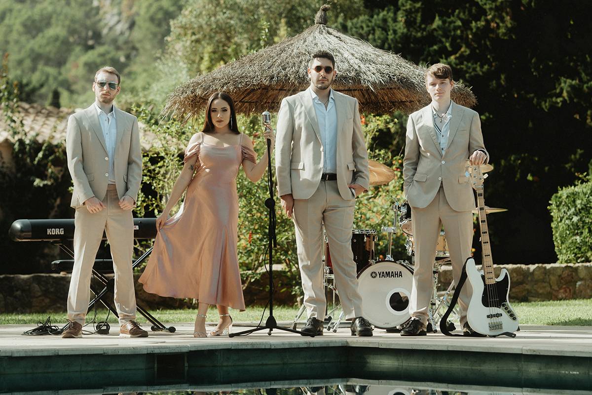 North West Pop &amp; Jazz Crossover Band