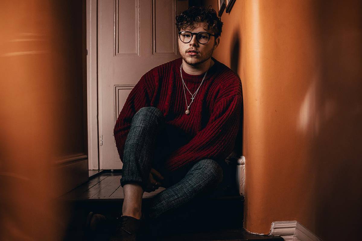 Southern Male Singer &amp; Guitarist