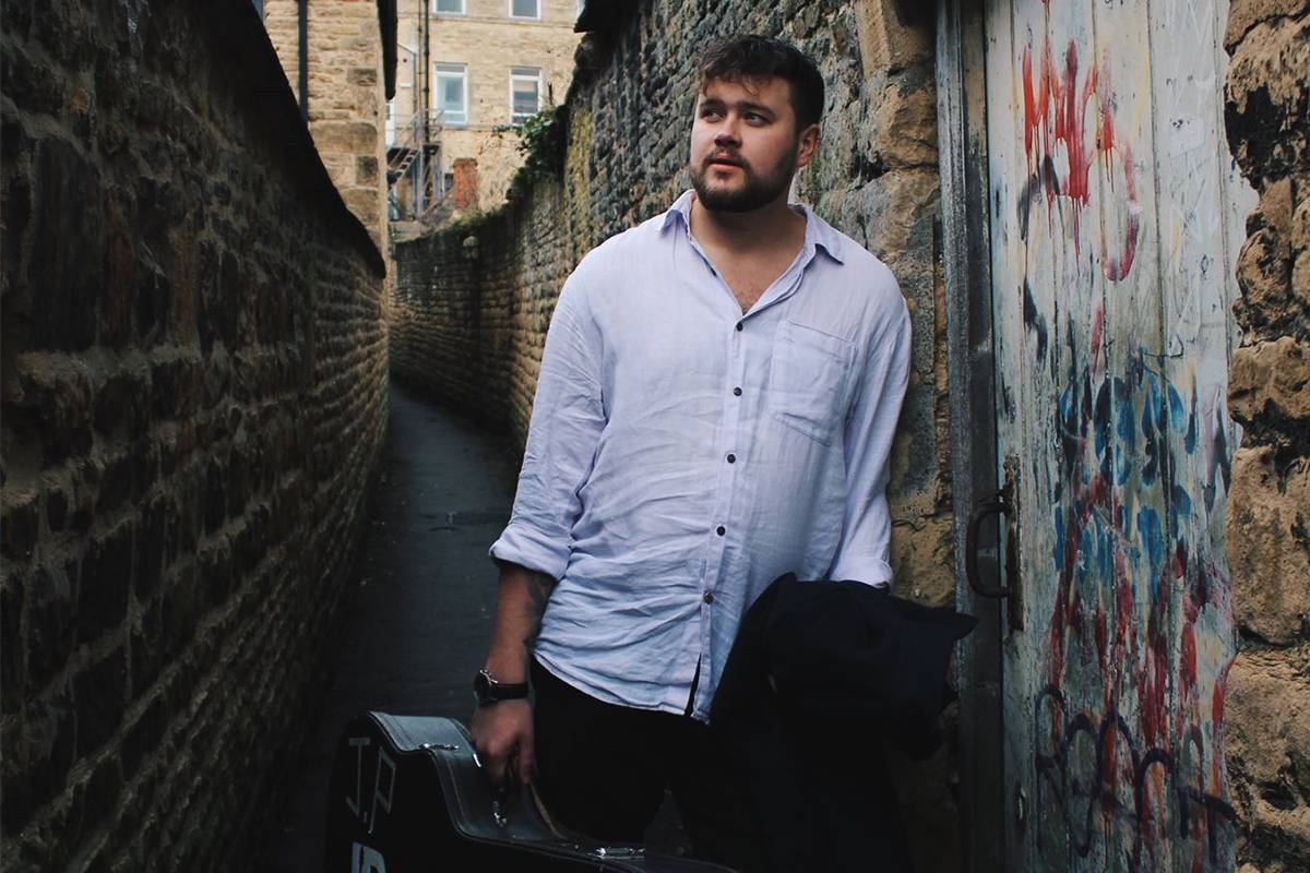 Midlands Male Singer &amp; Acoustic Guitarist