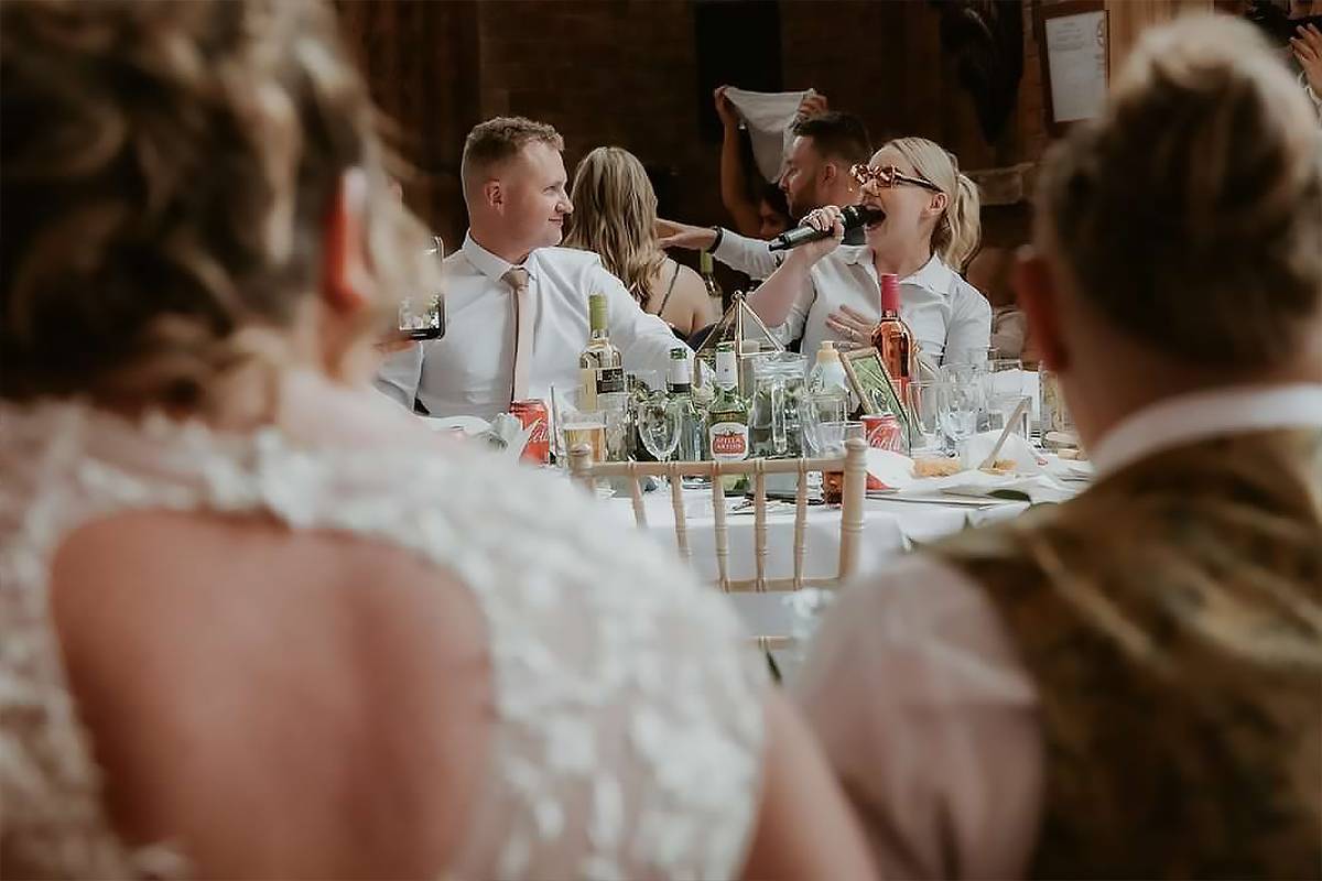 Professional Singers &amp; Secret Waiters