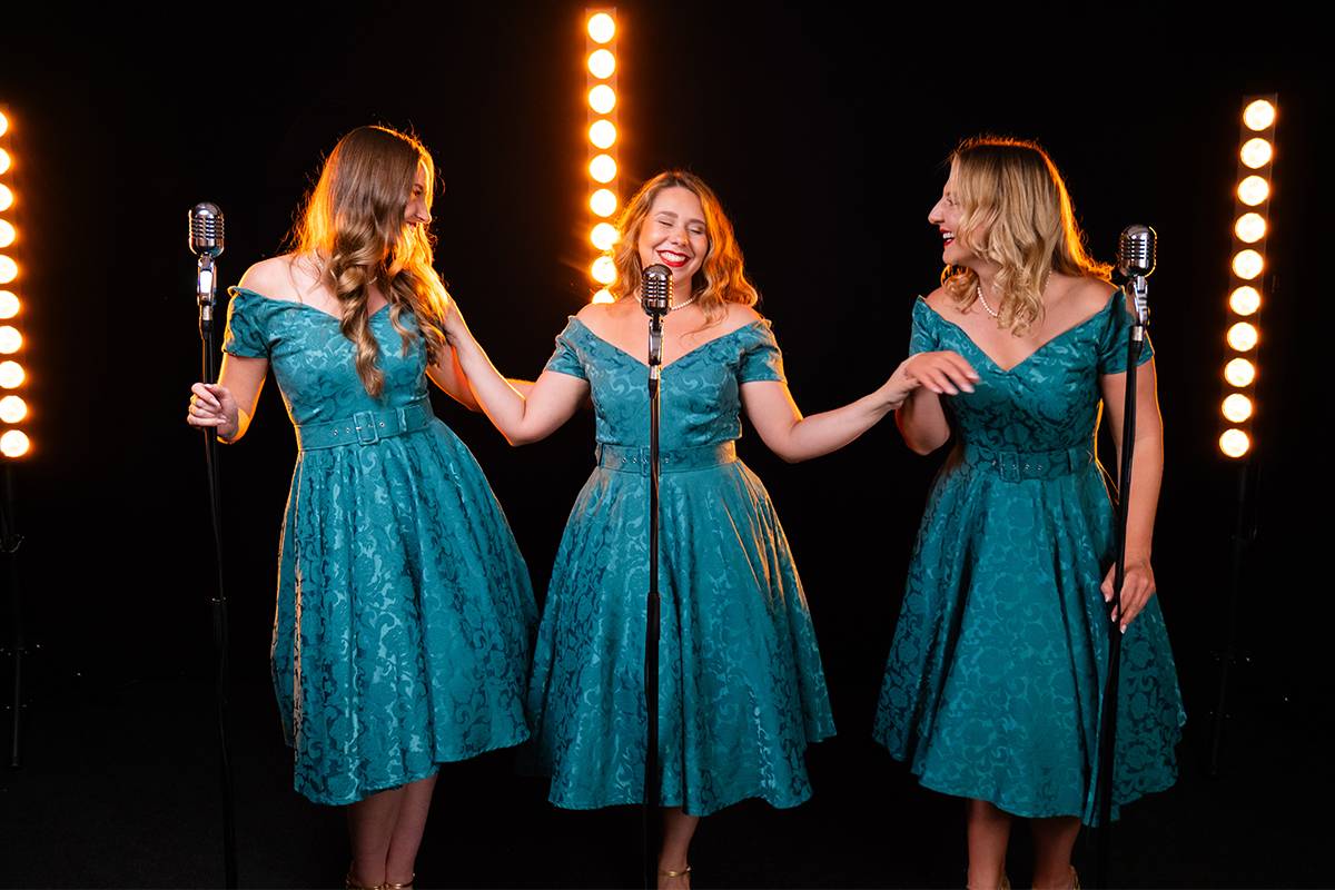 Female Christmas Singers