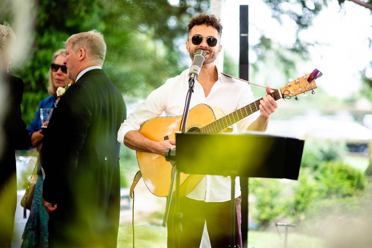 Northern Based Male Singer Guitarist