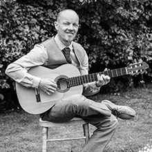 Lucas - Guitarist Reviews
