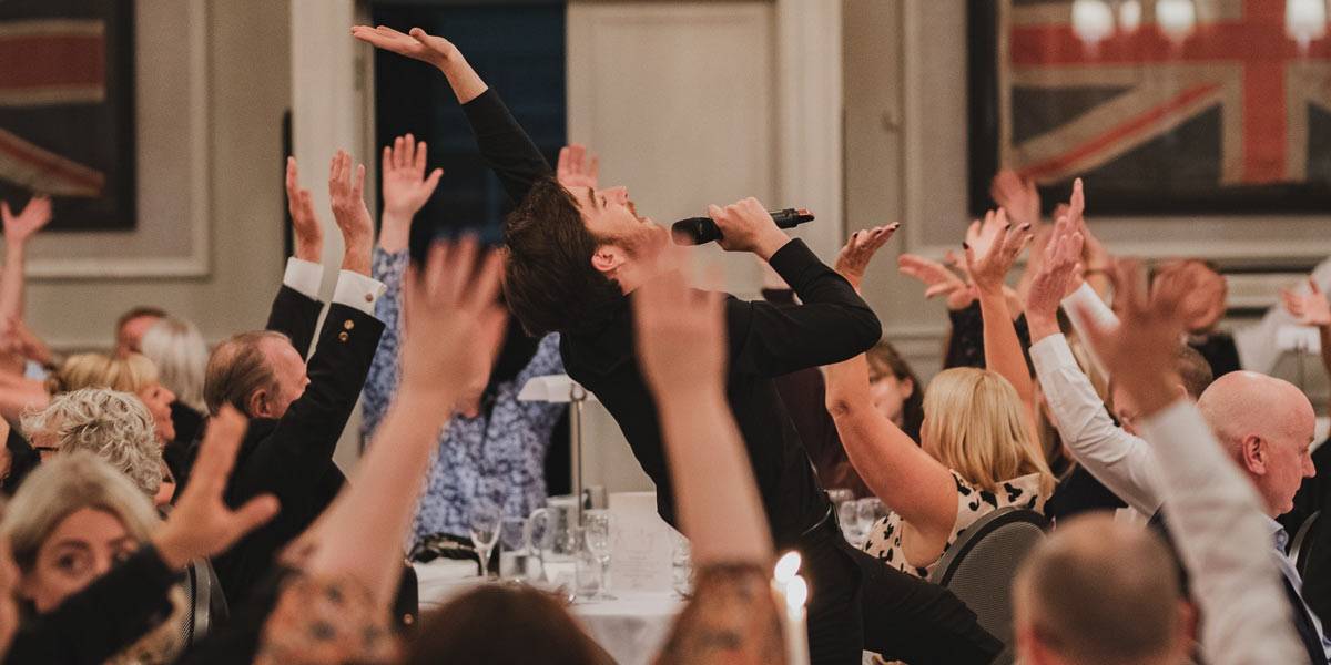 Hire Singing Waiters in the Cotswolds