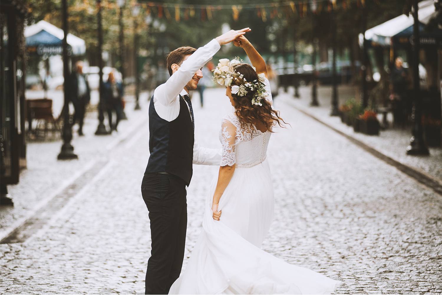 500+ Romantic Love Songs for Your Wedding Day